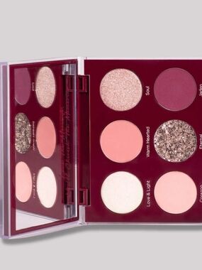 Dominique Cosmetics Unconditional Eyeshadow palette